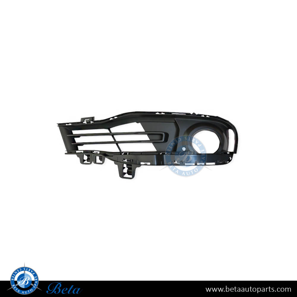 Right Side Fog Lamp Cover Partially open Basis for BMW 3 Series F30 LCI 2016-2018 models, Part Number 51117396878 Right Side Fog Lamp Cover Partially open Basis for BMW 3 Series F30 LCI 2016-2018 models, Part Number 51117396878